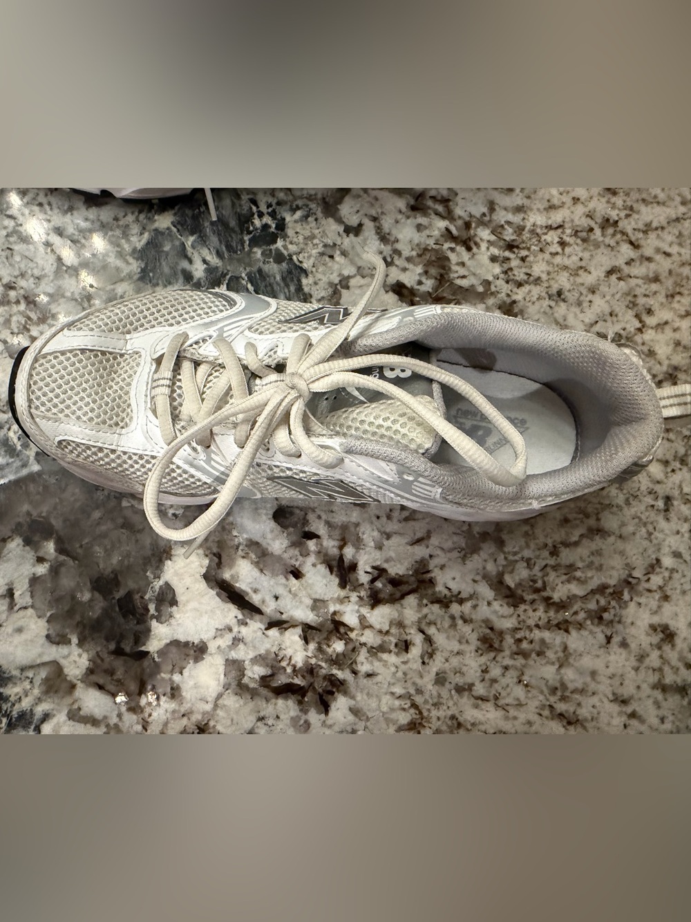 New Balance Women’s 530 Sneakers in White and Light Gray - Picture 6 of 9